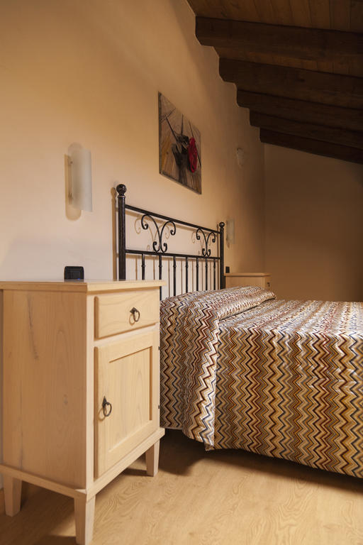 Agriturismo Creta Rossa Torre di Ruggiero Pokoj fotografie